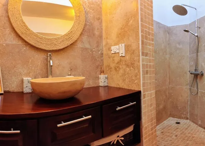 Villa Tico Tiki Vacation - Epic View & Pool, 5 Minute Walk To Beach! *