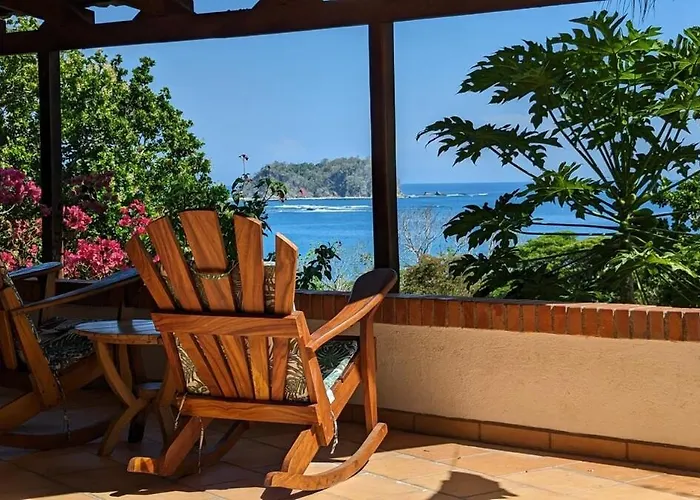 Tico Tiki Vacation - Epic View & Pool, 5 Minute Walk To Beach! Sámara